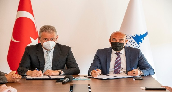 İzmir’de kırtasiyecilere destek