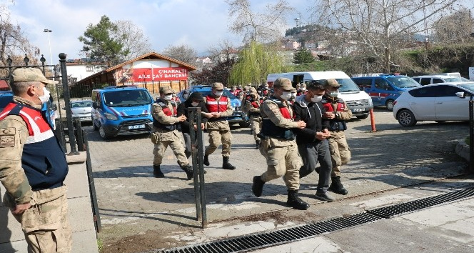 3 ilde uyuşturucu operasyonu: 11 tutuklama