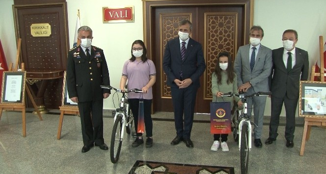 Kırıkkale’de trafik temalı şiir ve resim yarışması