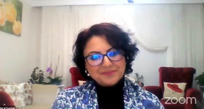 Üniversitede “Orta Çağ Avrupasında Kadın” anlatıldı