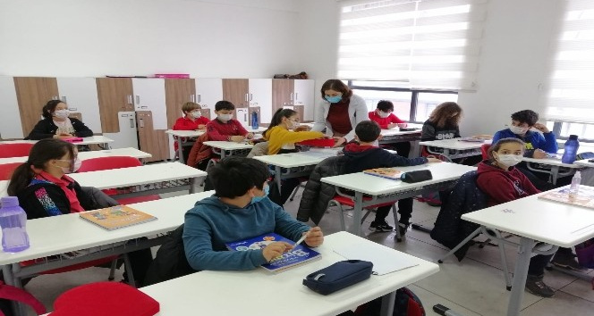 Öğretmenden Türkçe’yi sevdirmek için örnek hareket