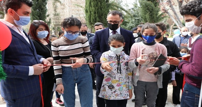 Kayapınar Belediyesi harabe yapıyı Bilgi Evine dönüştürdü