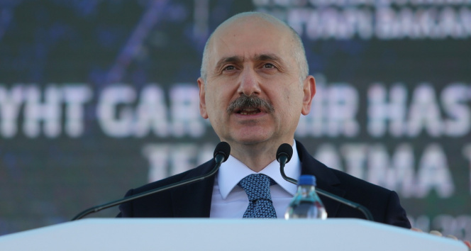 Bakan Karaismailoğlu, Bursa Şehir Hastanesi metro hattının temelini attı