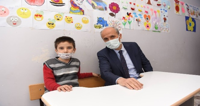 Başkan Okay, “Otizmli bireylerin her zaman yanındayız”