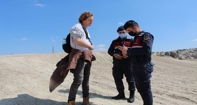 Kapadokya’da maske takmayan 37 turiste para cezası kesildi