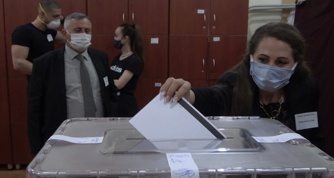Bulgaristan vatandaşları Kırklareli’nde oylarını kullanıyor
