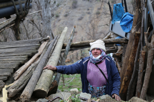 Artvin Ortaköy�deki yangının yaraları sarılıyor VİDEO HJABER