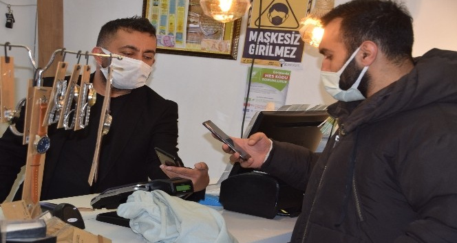 Kripto parayla elbise satış dönemi