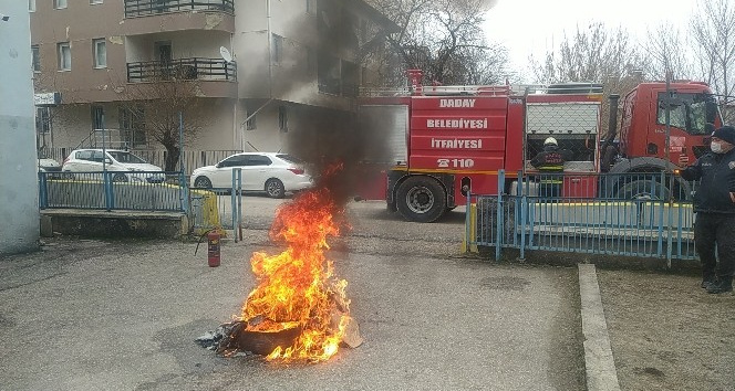Daday’da emniyet güçleri yangın tatbikatı yaptı