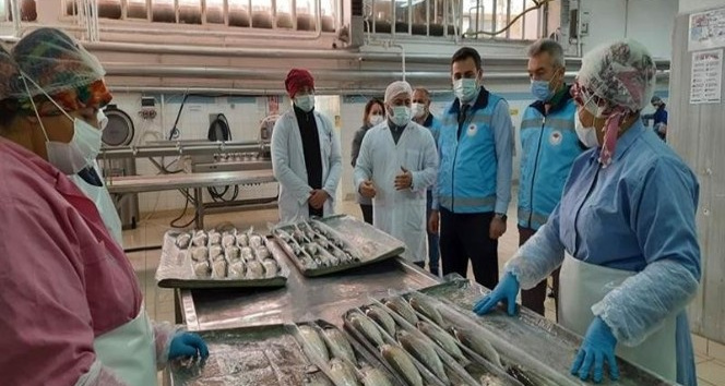 Isparta’da su ürünleri av yasağına uymayan 2 işletmeye 10 bin 910 TL ceza