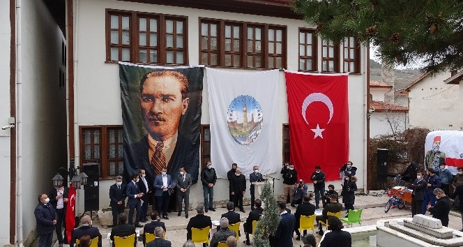 Plevne kahramanı Gazi Osman Paşa, ölüm yıl dönümünde anıldı