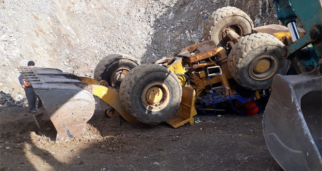 Maden ocağında yükleme yapan makina devrildi,1 işçi hayatını kaybetti