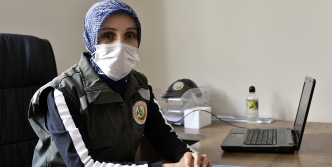 Ellerinin hamuruyla ormanları koruyorlar