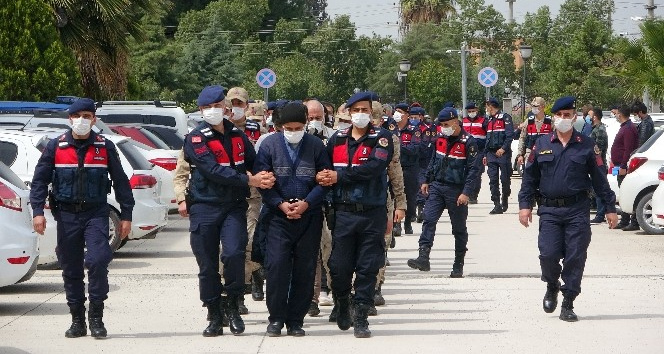 DEAŞ operasyonunda gözaltına alınan 27 kişi adliyeye sevk edildi
