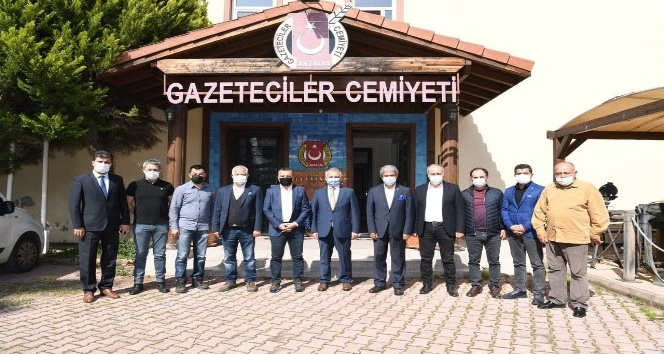 Vali Yazıcı: " Gazeteciler Antalya’nın tanıtılmasında büyük rol oynuyor"