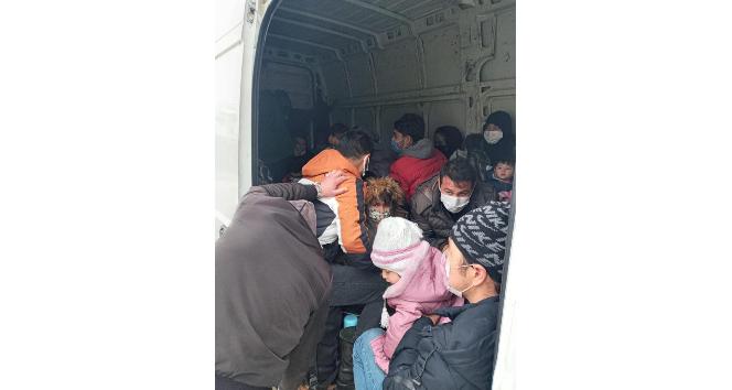 Çanakkale’de 38 düzensiz göçmen yakalandı, 2 organizatör tutuklandı