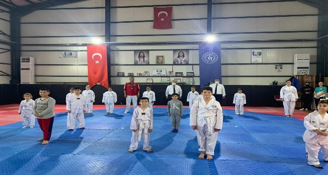 Hakan Yüksel Çaycuma’daki sporcuları ziyaret etti