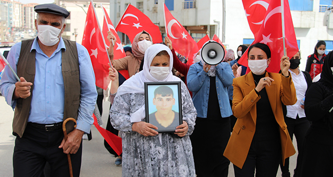 Şırnak anneleri HDP&#039;den çocuklarını istiyor