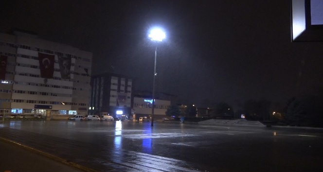 Kırıkkale’de hafif kar yağışı başladı