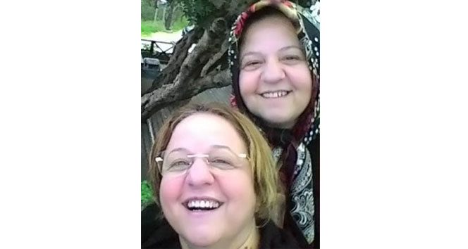 Covıd-19 ikiz kız kardeşleri aynı gün hayattan kopardı!