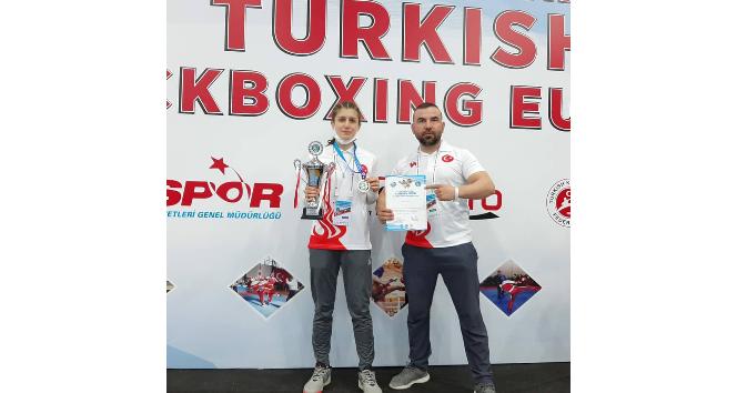 Uluslararası Türkiye Açık Kick Boks Avrupa Kupası’nda Zonguldak’lı sporcu şampiyon oldu