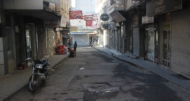 Kilis’te Ramazan ayının ilk gününde iş yerleri geç açıldı