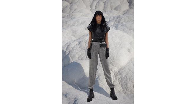 Pamukkale travertenleri moda çekimlerine ev sahipliği yapıyor