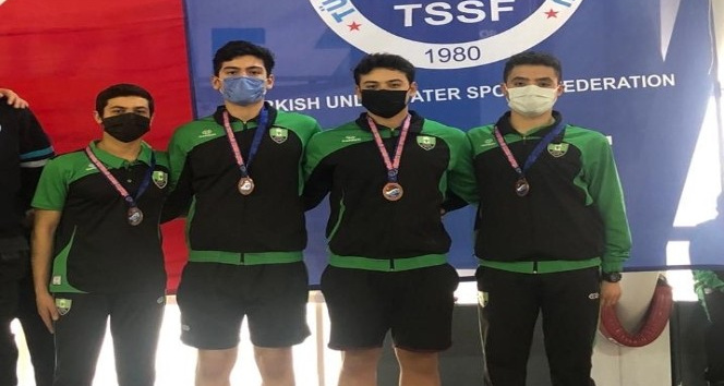 Paletli yüzücüler Türkiye şampiyonu