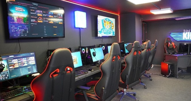 KBB Kağıtspor Espor, zirve takibini sürdürüyor