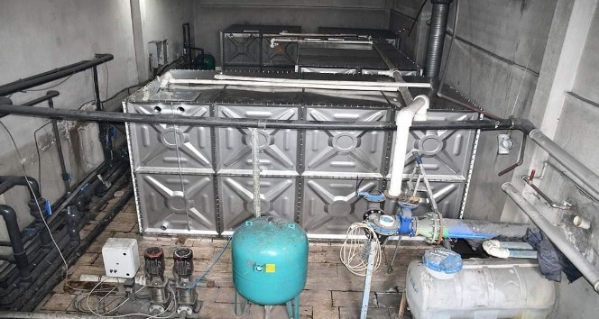 İscehisar’da jeotermal kaplıca tesisinde eskiyen su depoları değiştirildi