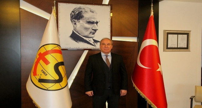 Eskişehirspor’da Teknik Direktör Cengiz Seçsev ile yollar ayrıldı