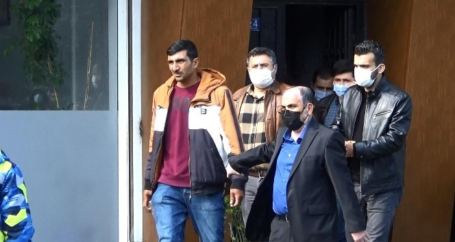 İntihar girişimini film izler gibi seyredip cep telefonlarına kaydettiler