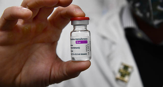 İtalya’da AstraZeneca aşısından 4 kişi hayatını kaybetti