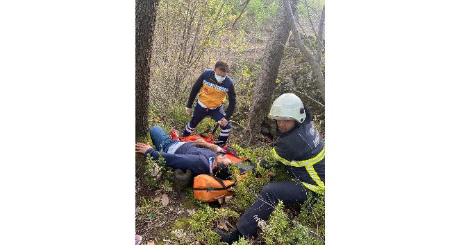 Kayalıklardan düşen vatandaş kurtarıldı