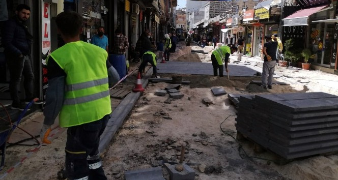 Tarihi Nusaybin Kapalı Çarşısında sağlıklaştırma çalışmaları başladı
