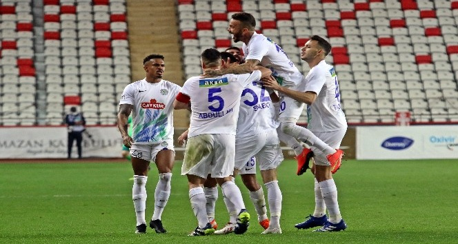 Süper Lig: FT Antalyaspor: 2 - Çaykur Rizespor: 3 (Maç sonucu)