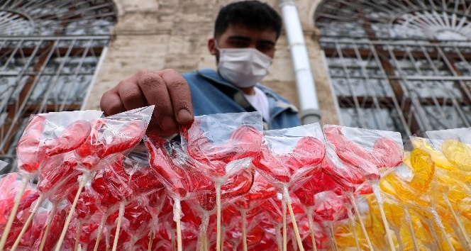 Sivas’ta Ramazan ayının vazgeçilmezi ‘Horoz Şekeri’