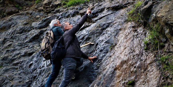 Onlar süs taşı avcıları: Komando gibi dağlarda gezerek süs taşı arıyorlar