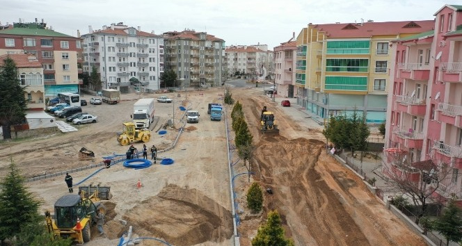 Güzelyurt Mahallesinde dev altyapı ve üstyapı hamlesi için belediye ekipleri  tam kadro sahada
