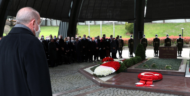 8. Cumhurbaşkanı Turgut Özal, vefatının yıl dönümünde kabri başında anılıyor