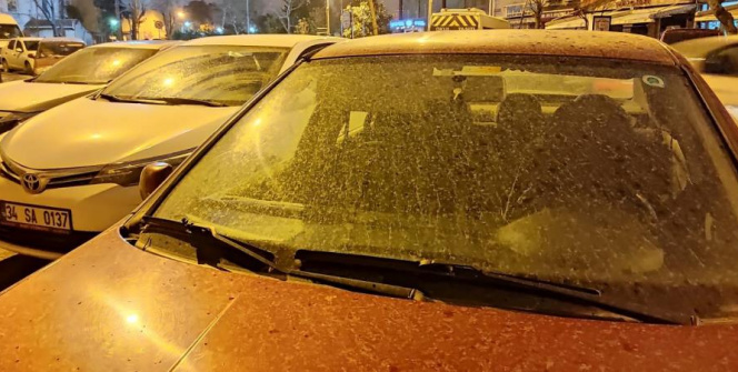 İstanbul’da çamur yağışı etkili oldu