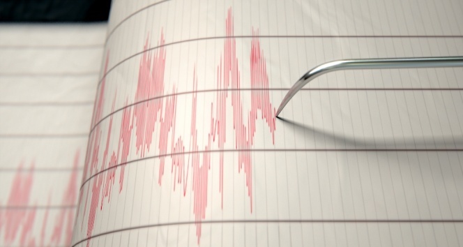 İran’daki depremde yaralı sayısı 5’e yükseldi