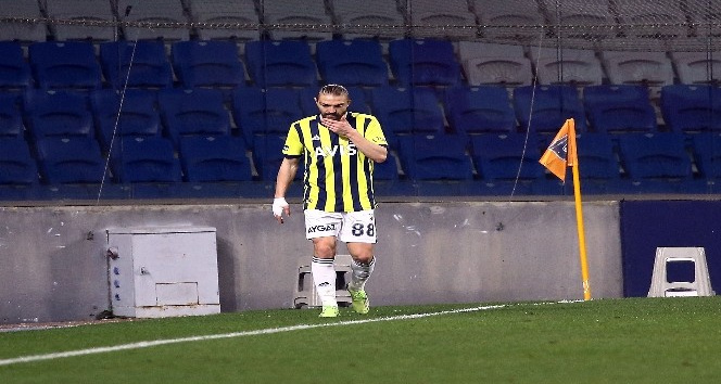 Caner’den değişikliğe tepki