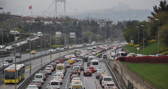58 saatlik kısıtlama sonrası İstanbul’da trafik yoğunluğu
