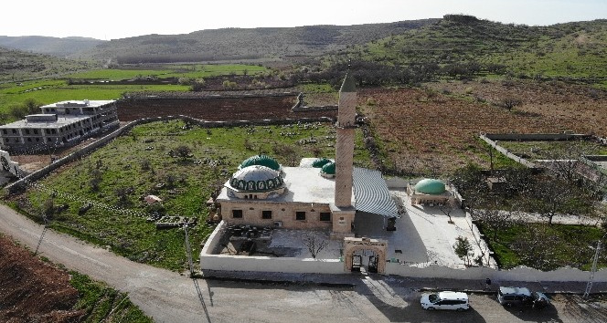 Mardin’de bulunan Şeyh Seyit Hacı Ramazan türbe ve külliyesi ziyaretçi akınına uğruyor