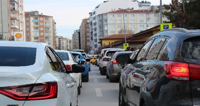 Eskişehir’de trafiğe kayıtlı araç sayısı 300 bini geçti