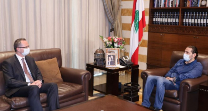 Lübnan’da hükümeti kurmakla görevlendirilen Hariri, Beyrut Büyükelçisi Ulusoy ile görüştü
