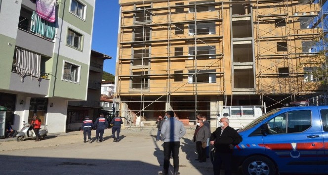 Çalışmak için geldiği inşaatta düşerek hayatını kaybetti