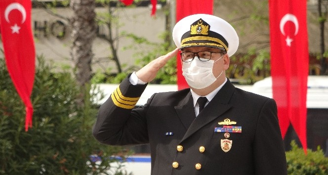 Çanakkale’de sosyal mesafeli 23 Nisan kutlaması