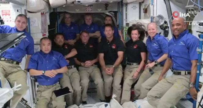 SpaceX'in 4 astronotu taşıyan 'Crew Dragon' uzay aracı ISS'e ulaştı